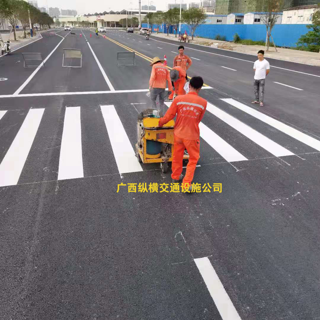 崇左、南寧、欽州、北海交通標線施工